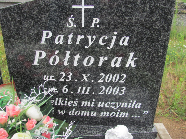 Patrycja Półtorak 2002 Białystok Starosielce - Grobonet - Wyszukiwarka osób pochowanych